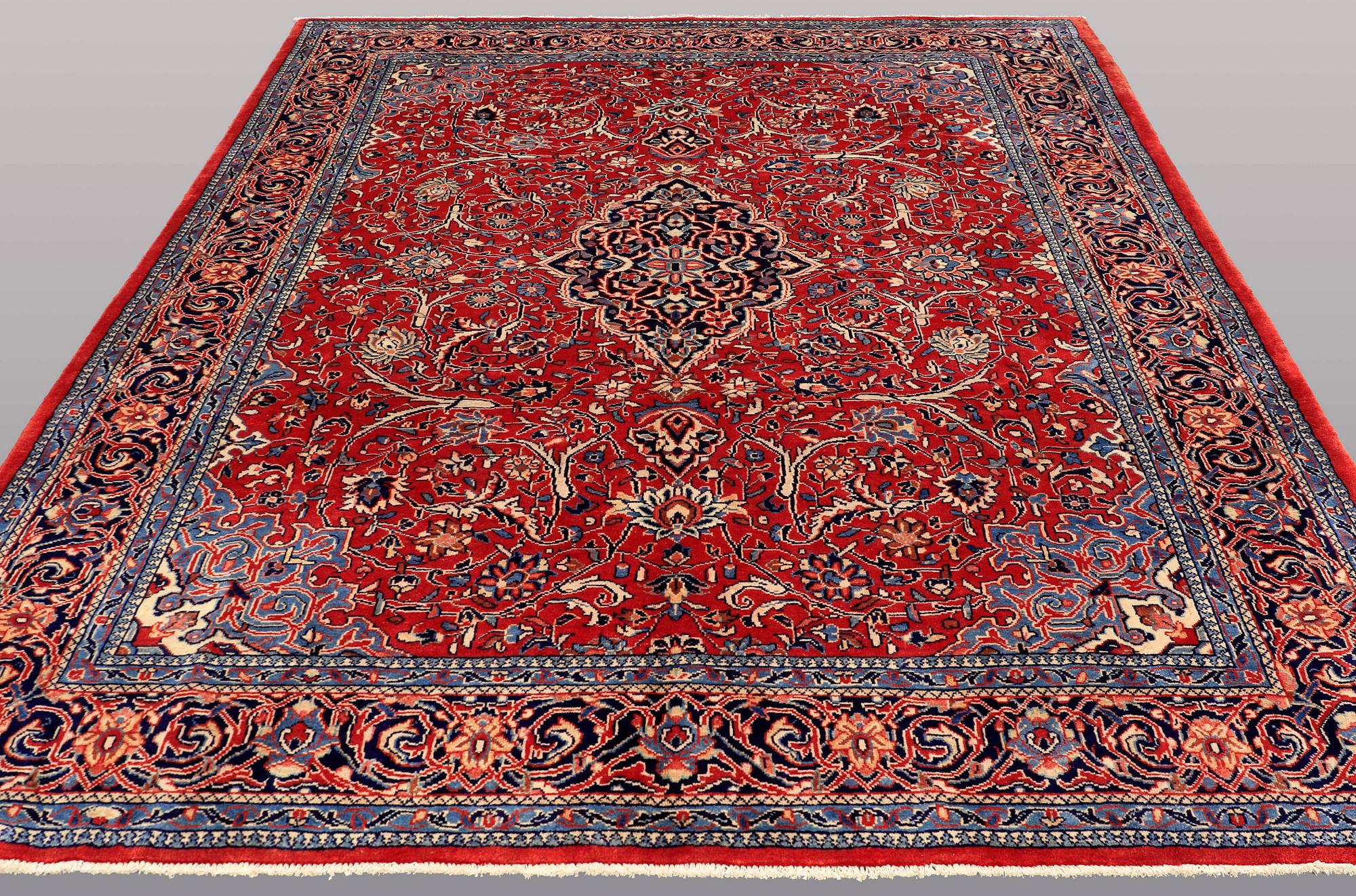 MATTA, Sarouk, ca 360 x 257 cm.