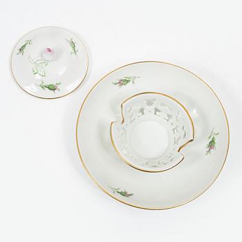 Meissen, Servisdelar, åtta stycken, främst 1800-tal.