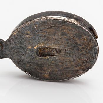 Helminauha, aventuriinikvartsi, hopeaa.