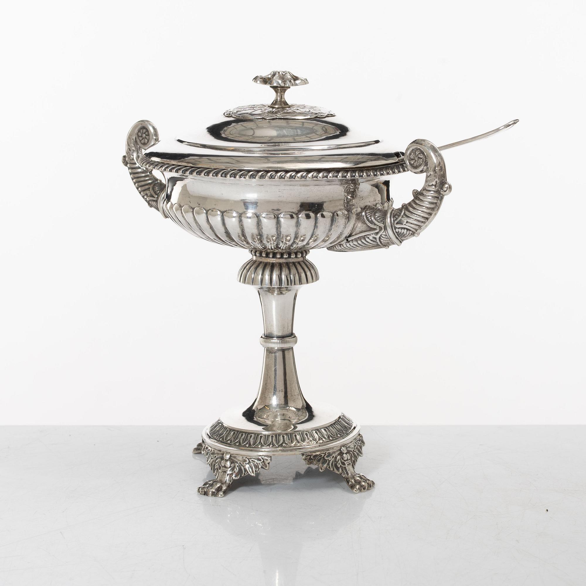 A Swedish silver sugarbowl, marks of Gustaf Folcker, Stockholm 1829.