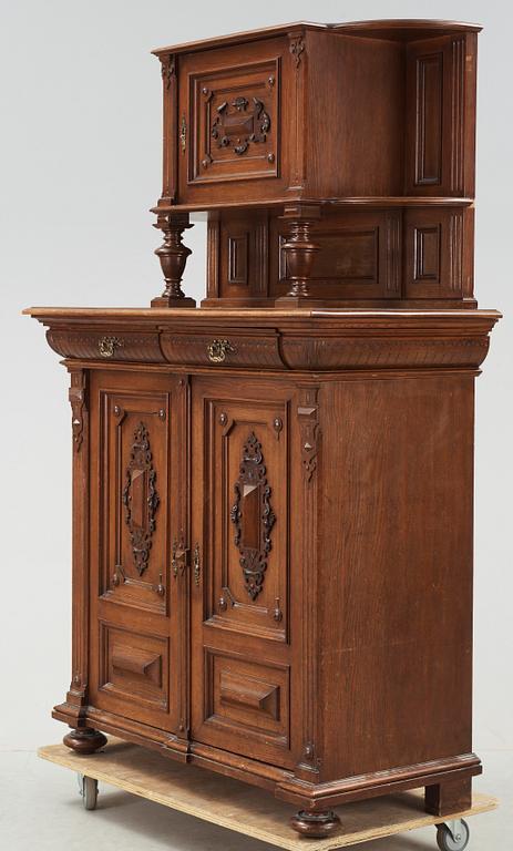 SKÄNKSKÅP, nyrenässans, 1800-talets slut.