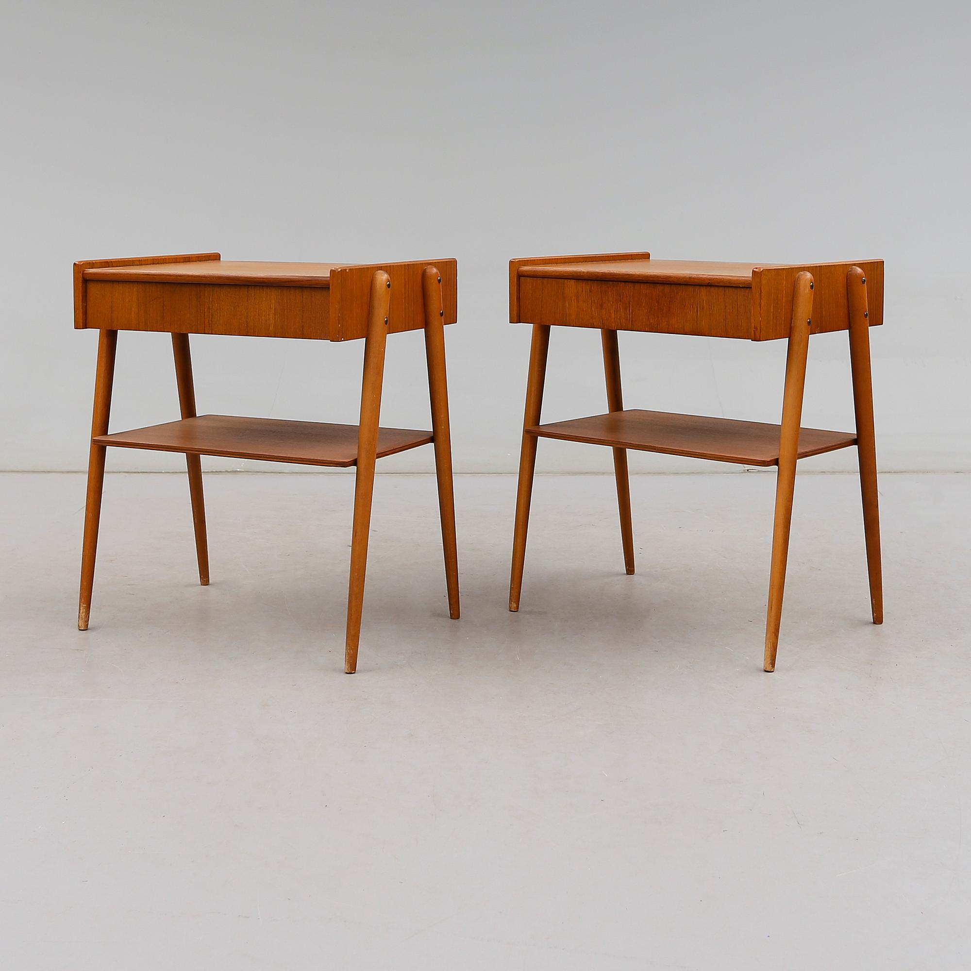 SÄNGBORD, 1 par, Carlström & Co Möbelfabrik, 1900-talets mitt.