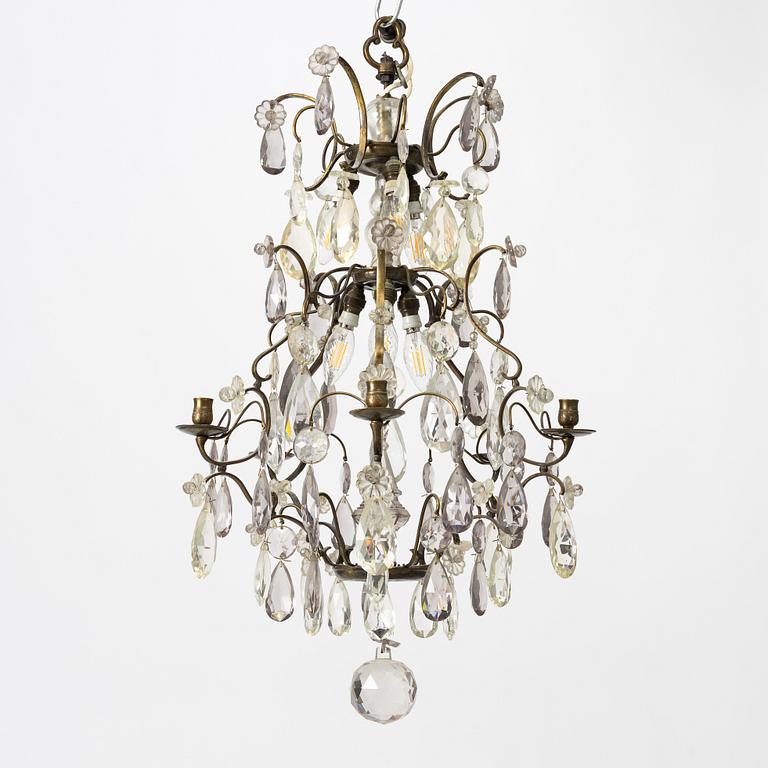 A Rococo style chandelier, early 20th Century.
