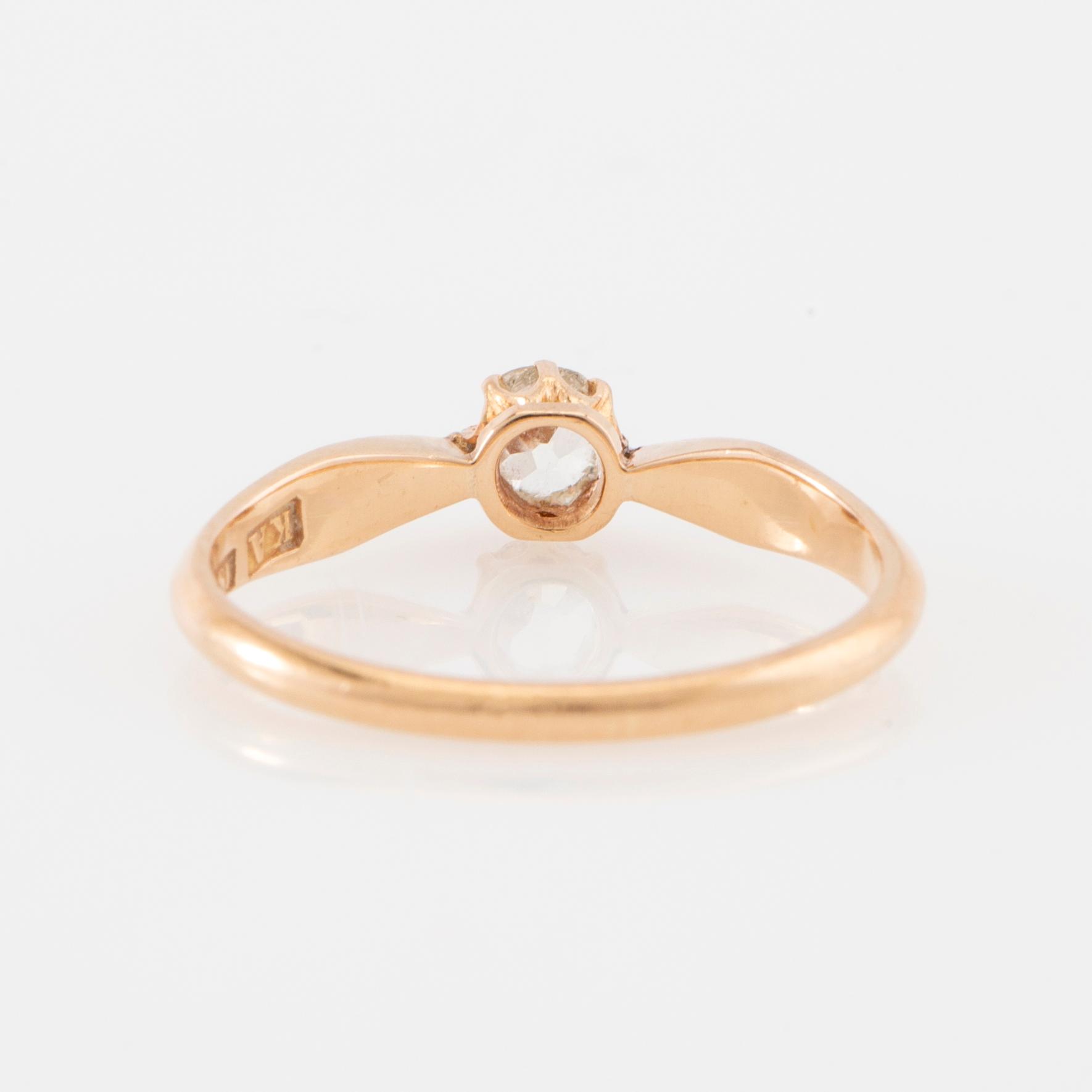 Ring 18K guld med en ovalt gammalslipad diamant, Karl Anderson  Stockholm 1902.