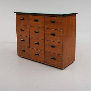 LÅDFACK, 1900-talets mitt.