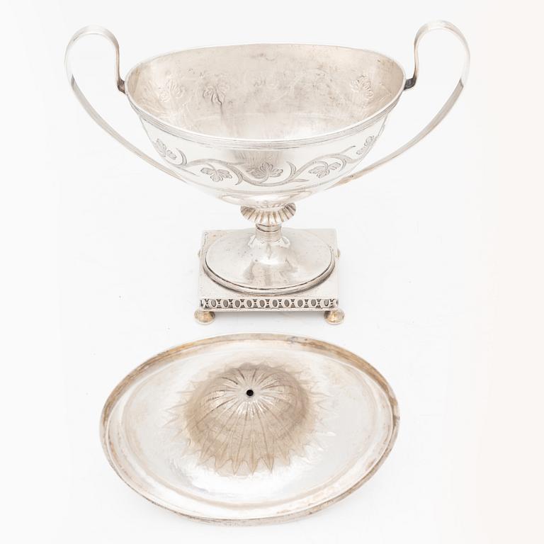 A silver sugarbowl with lid and a creamer, marks of Olof Hellbom, Stockholm, Sweden 1799-1800.