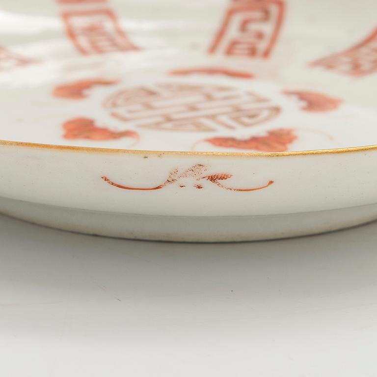 Tallrikar, 2 + 2 st, porslin, Kina, Qingdynastin, 1900-tal.