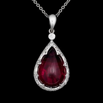 1143. A cabochon-cut rubellite and diamond app. tot. 0.60 cts necklace.