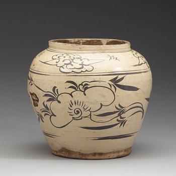 A Cizhou or Cizhou-type ware wine jar, Song/Yuan dynasty (960-1368).