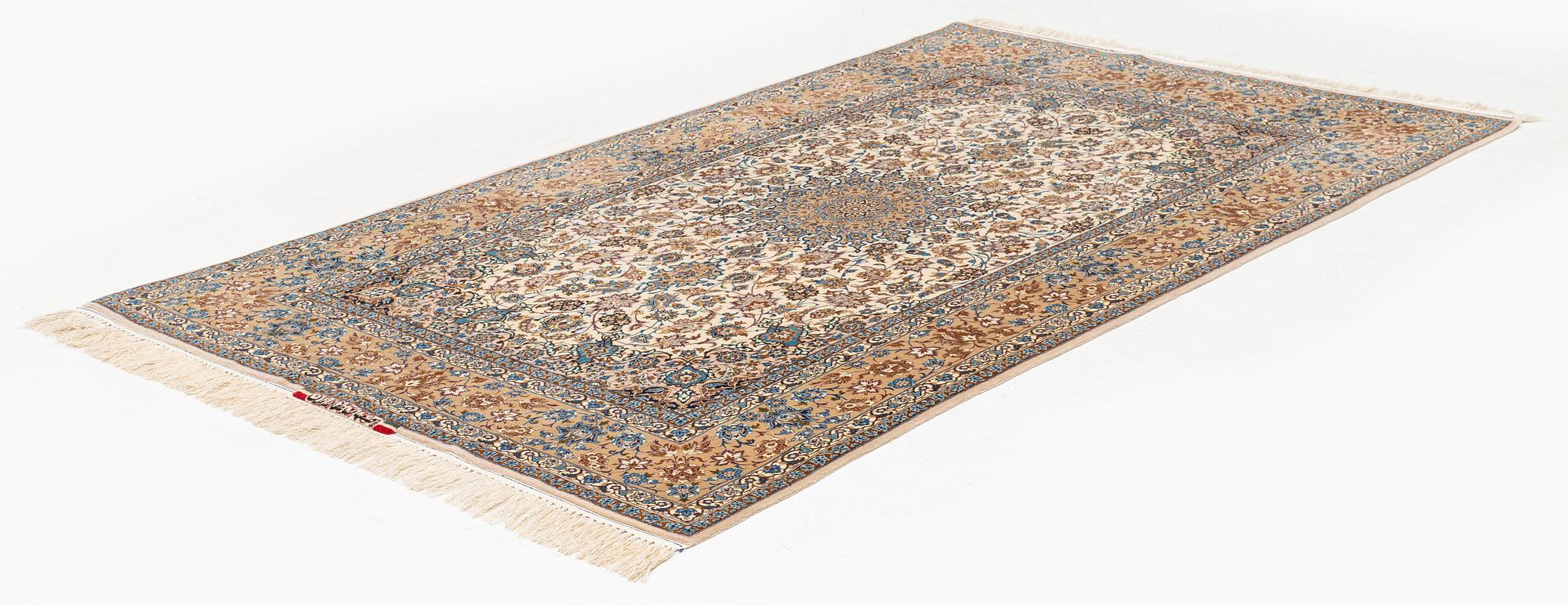 Matta, Old, Isfahan, signerad, ca 244 x 149 cm.