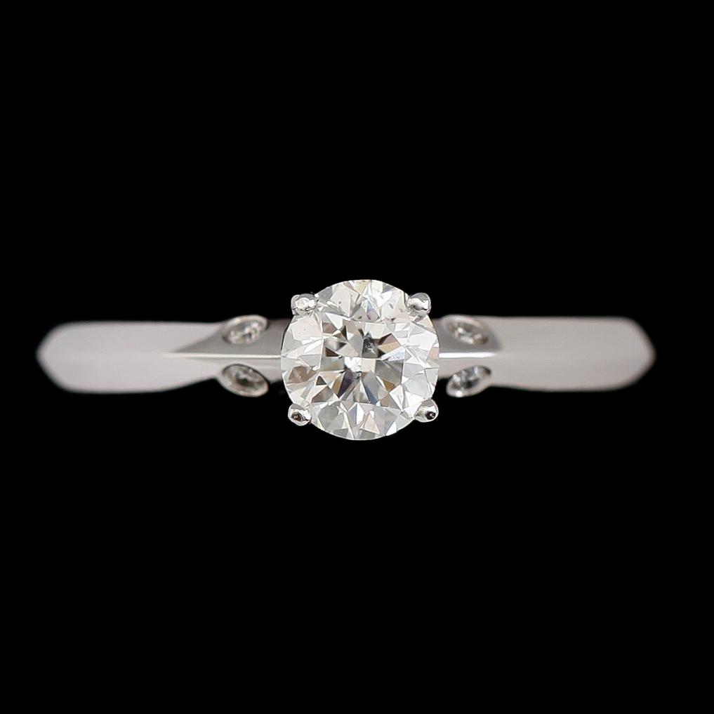 RING, 18 k vitguld, briljantslipade diamanter tot ca 0.53 ct.