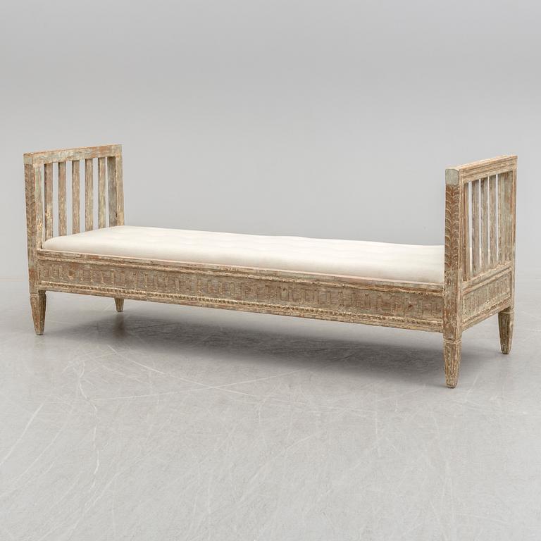 A gustavian sofa, ca 1800.