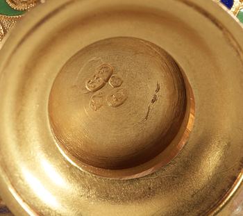 A Russian gold and enamel charka, marks possibly of Alexander Tillander, S:t Petersburg 1880-1900.