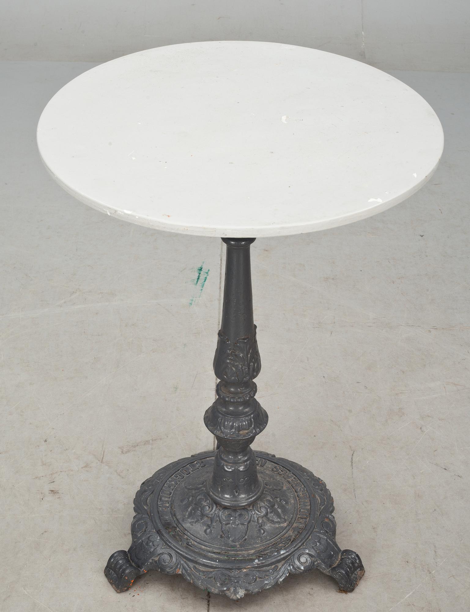 TRÄDGÅRDSBORD, gjutjärn. 1800-talets slut. Ludvigbergs Nr 31, Stockholm.