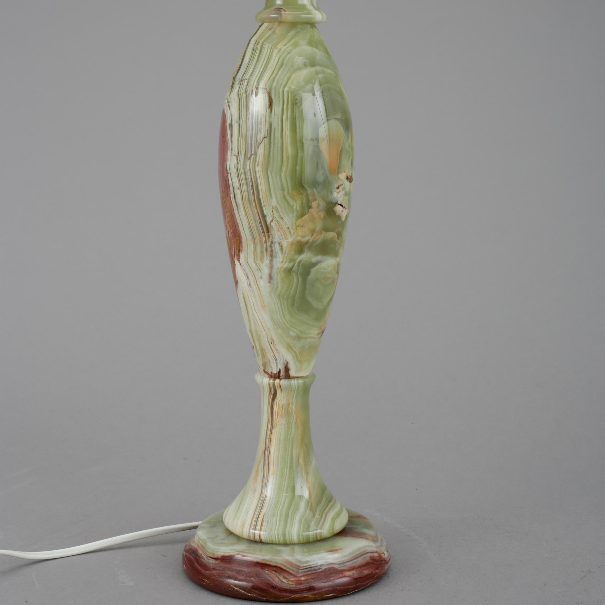 BORDSLAMPA, onyx, enligt uppgift Italien, 1900-tal.