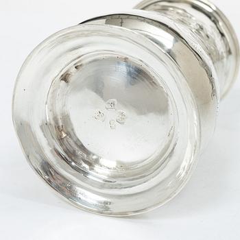 A British silver tankard, mark of John King, London 1773.