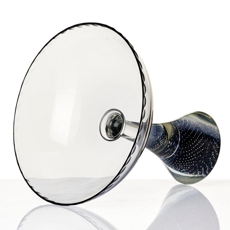 Sven Palmqvist, fyra delar, glas, Kraka, Orrefors 1940-50-tal, nr 34, 170, 359 samt en osignerad.