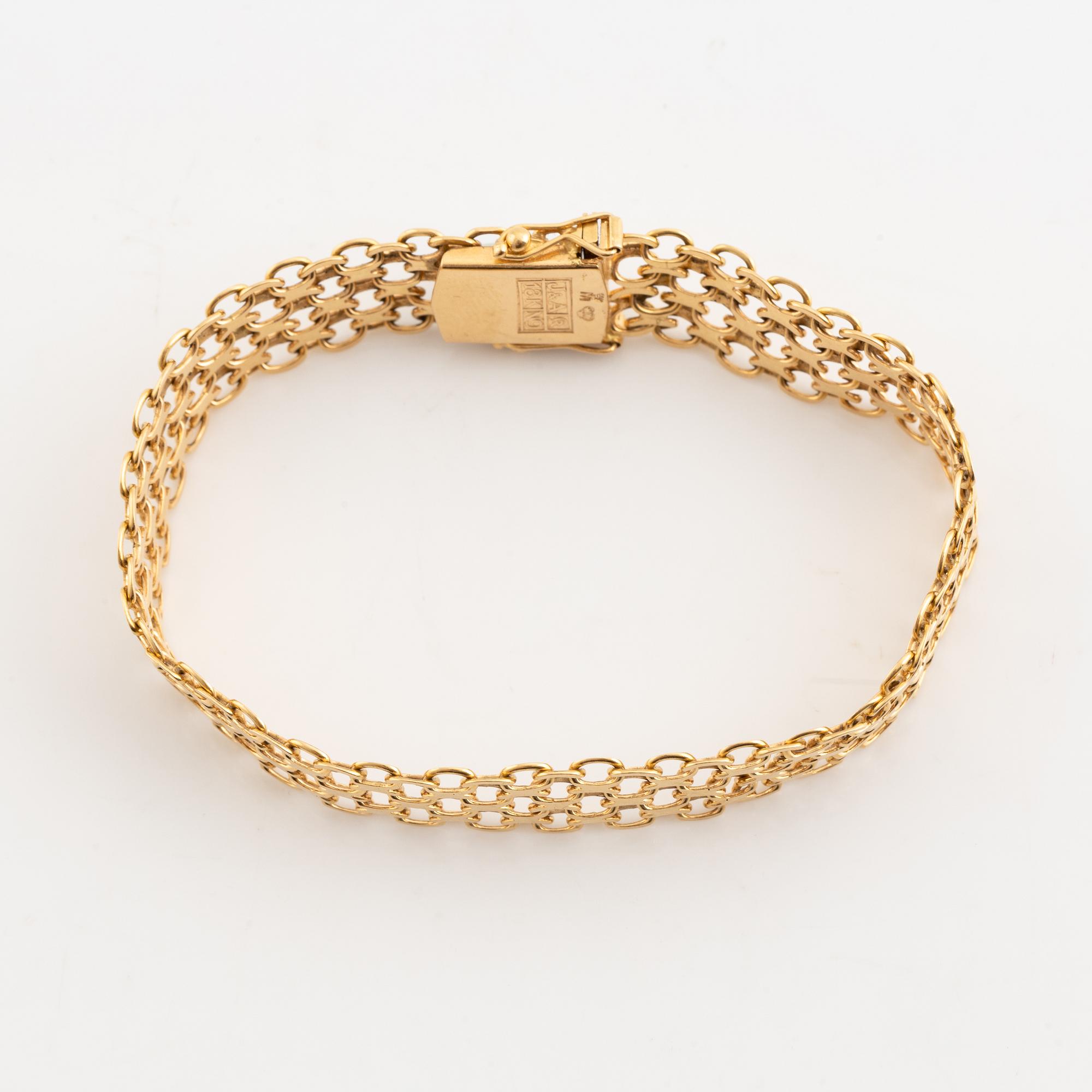 18K gold bracelet.