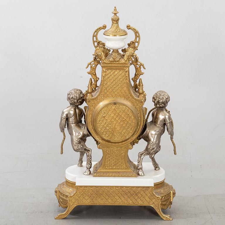 GARNITYR 3 dlr Louis XV-stil 1900-tal.