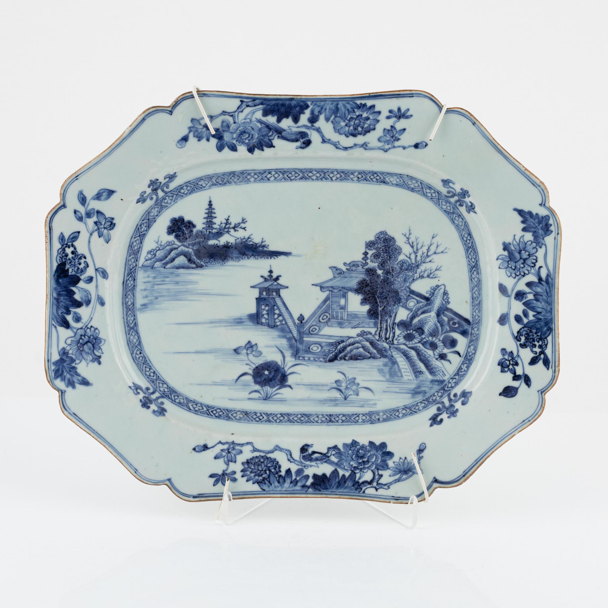 Stekfat, kompaniporslin. Qingdynastin, Qianlong (1736-95).