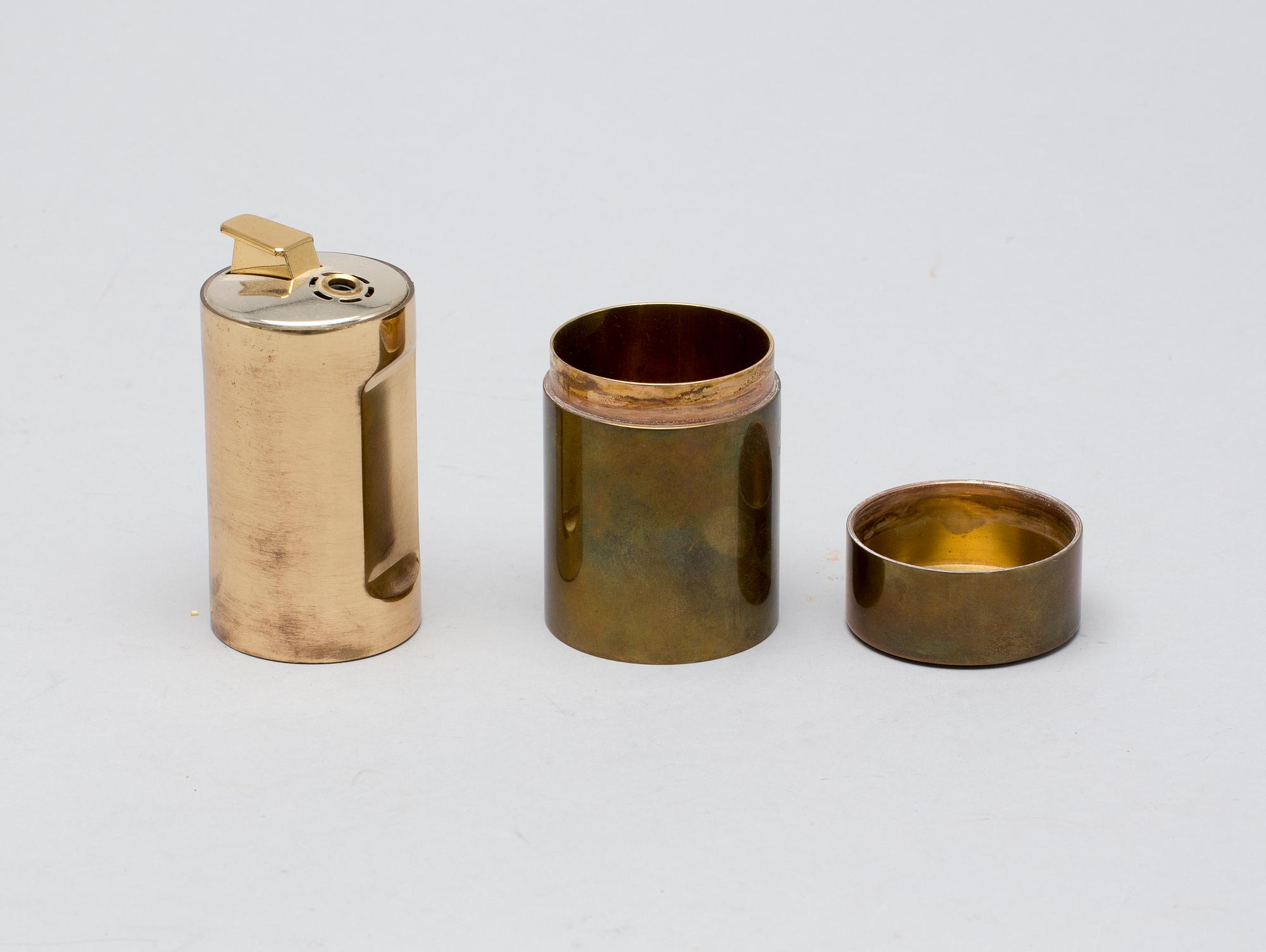 RÖKSET, 2 delar, mässing, Pierre Forssell, Skultuna.