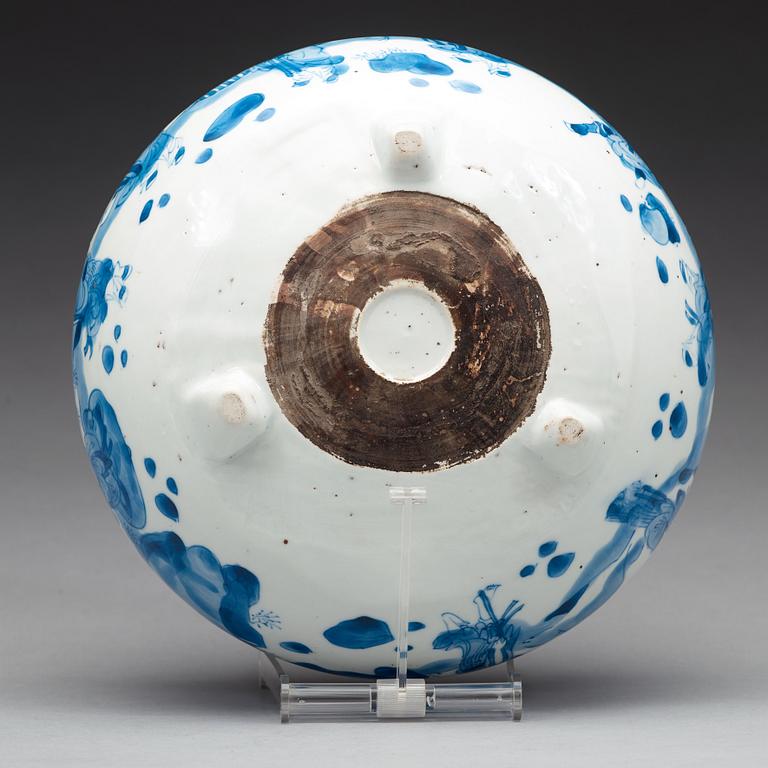 A blue and white censer, Qing dynasty, Kangxi (1662-1722).