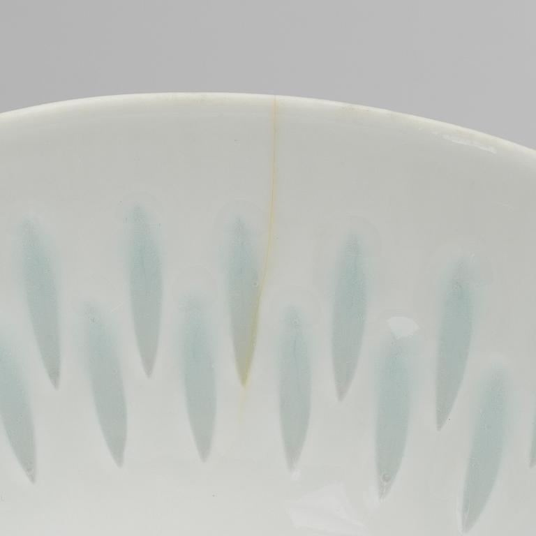 FRIEDL HOLZER-KJELLBERG, 8 TEA CUPS WITH SAUCERS, AND BOWL, rice grain porcelain, signed, Arabia.