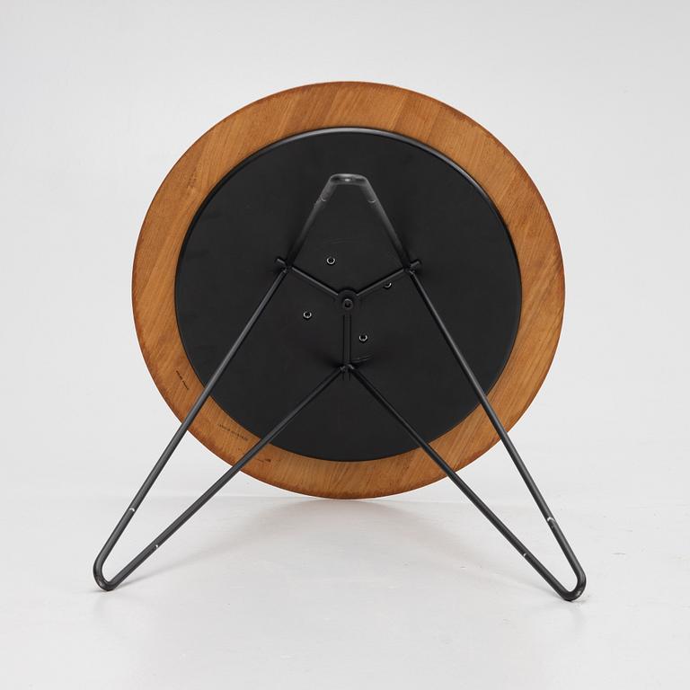 Jangir Maddadi Design Bureau, a 'Grace' side table.