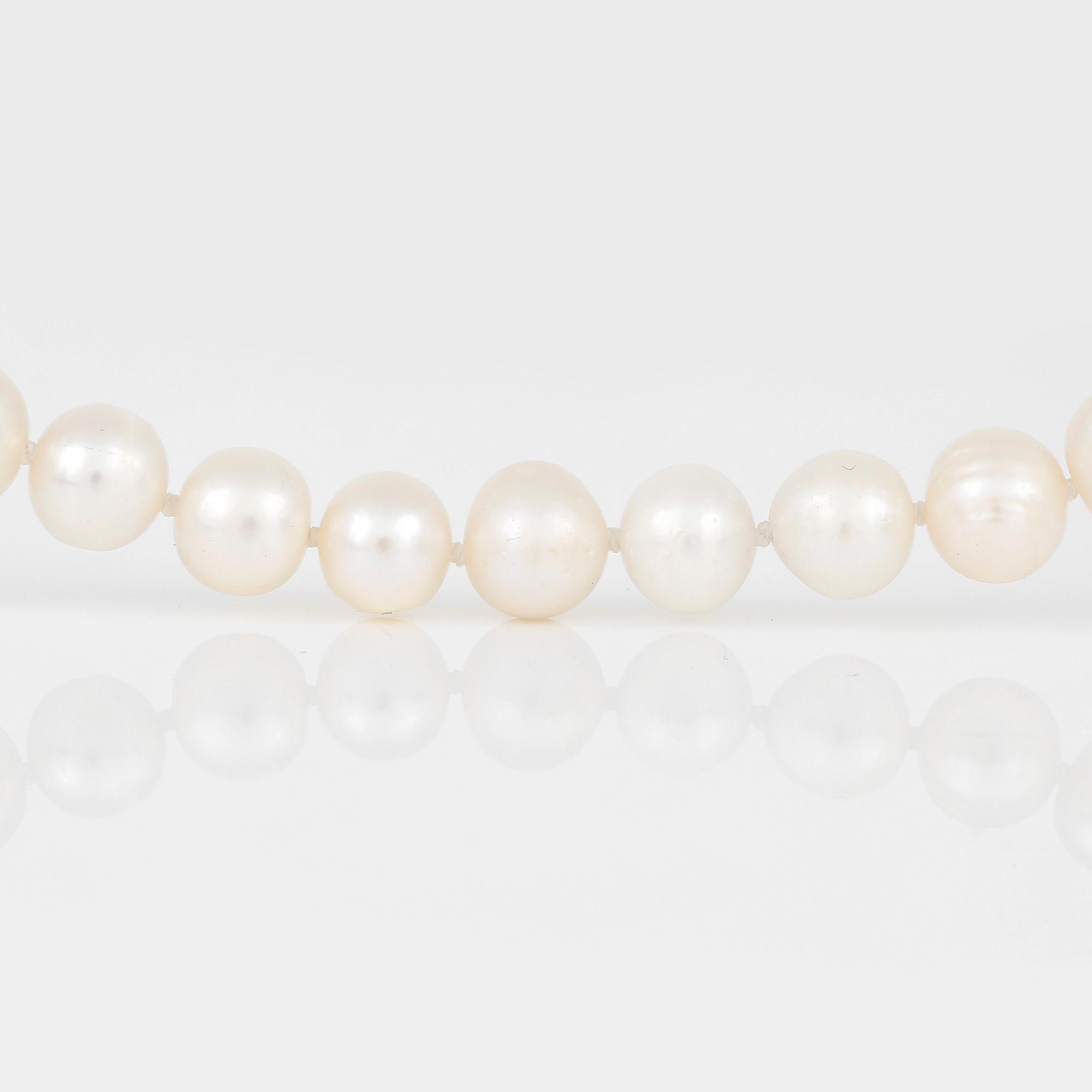 HALSBAND, med odlade sötvattenspärlor samt fasetterade ametister, topaser, kyaniter och månstenar.