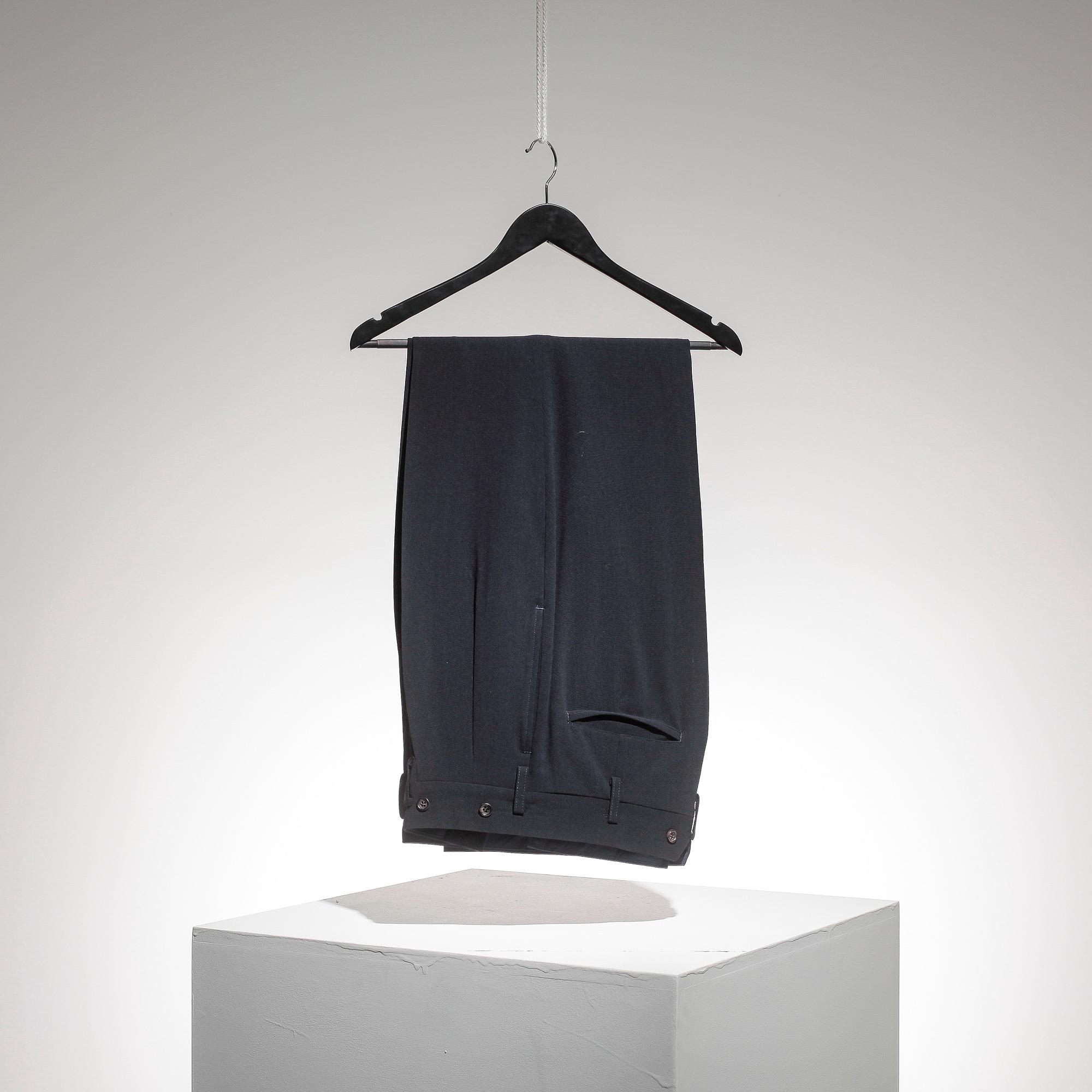 KOSTYM, Comme de Garcons, storlek M.