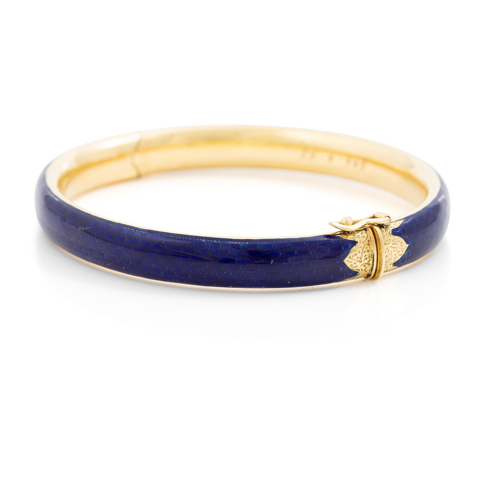 A bracelet 18K gold and enamel.