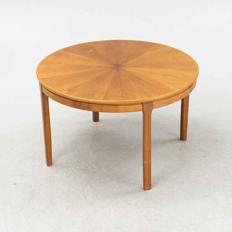 Carl Malmsten, a 'Mahogany' veneered 'Samsas' coffee table, second half of the 20th Century.