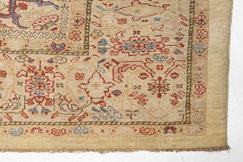 A Ziegler Mahal carpet, Sultanabad area, c. 360 x 300 cm.