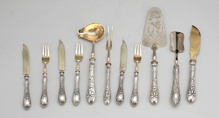 BESTICK, 11 delar, låghaltigtsilver, Ryssland, Jugend, tidigt 1900-tal. Totalvikt 507 g.