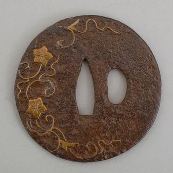 TSUBA, järn, Japan, 1500-/1600-tal.
