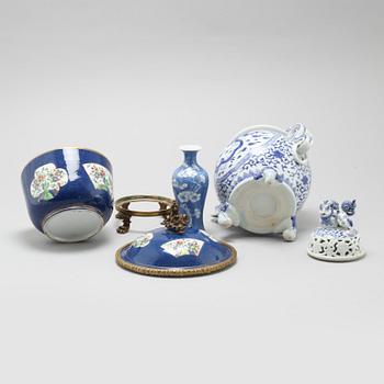 To censers and a vase, Chinese and Japanese, 19/20th Century.
