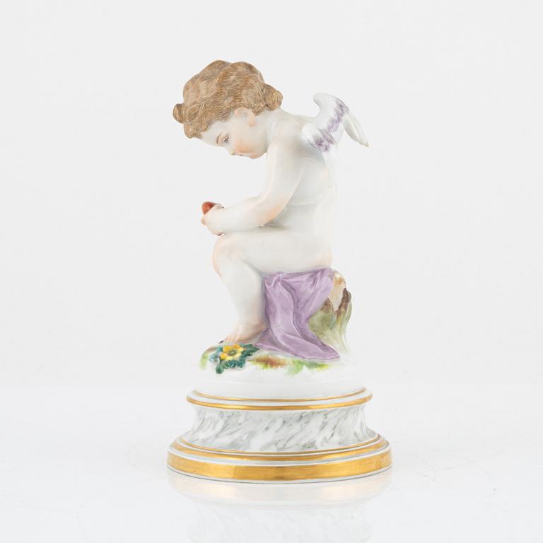 A porcelain figurine, Meissen, 1920's/30's.
