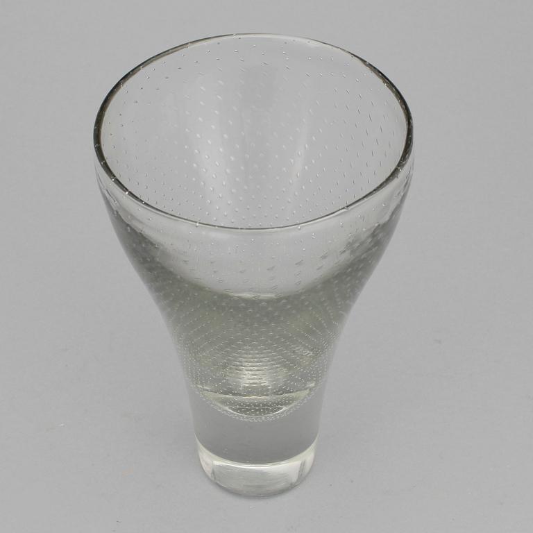 VAS, glas, Gunnel Nyman Nuutajärvi Notsjö. Signerad.
