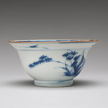 A blue and white bowl, Qing dynasty, Kangxi (1662-1722).