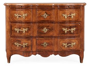 609. A Swedish late Baroque 18th Century commode, attributed to  J. H. Fürloh.