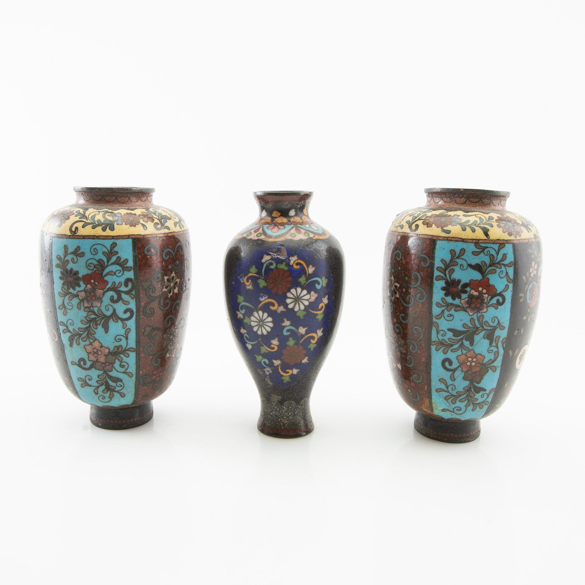 Vases 3 pcs and boxes with lids 2 pcs China 20th century first half/mid cloisonné works.