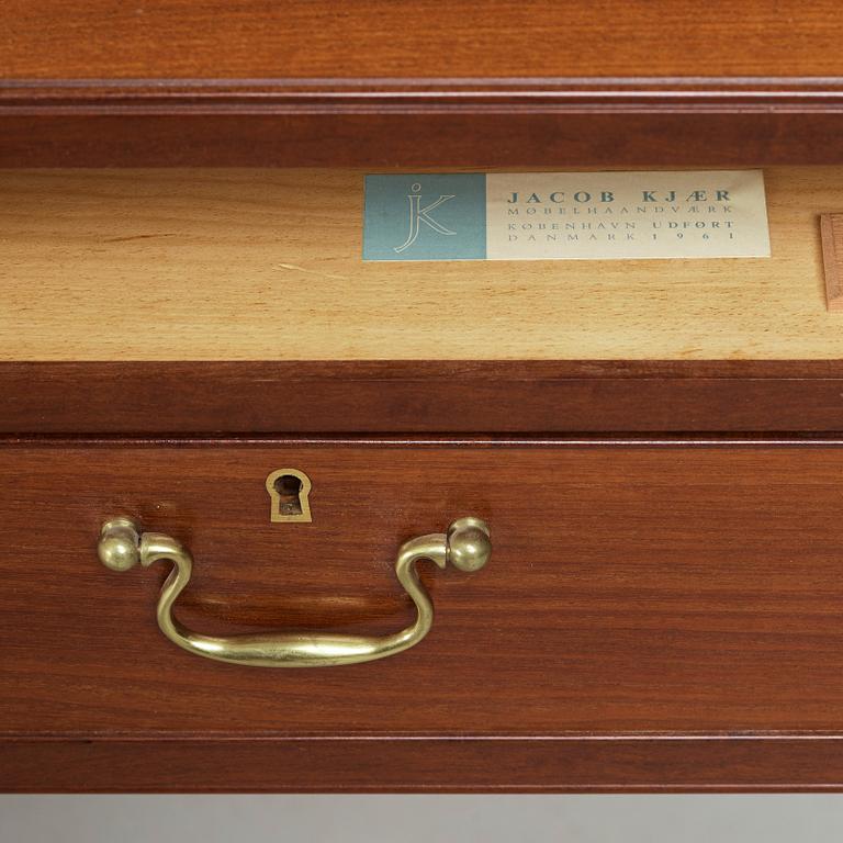 Jacob Kjaer, skrivbord, Jacob Kjaer Møbelhaandvaerk, Köpenhamn, Danmark ca 1960.