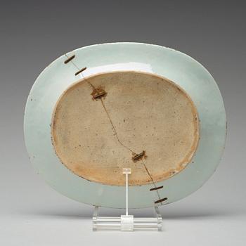 STEKFAT samt FAT, kompaniporslin. Qingdynastin, Qianlong (1736-95).
