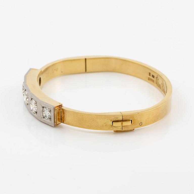 Wiwen Nilsson, a bracelet, 18K gold with round brilliant-cut diamonds, Lund 1962.