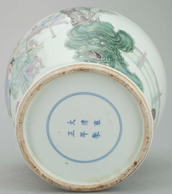 URNA, porslin, Qingdynastin, 1800-tal.