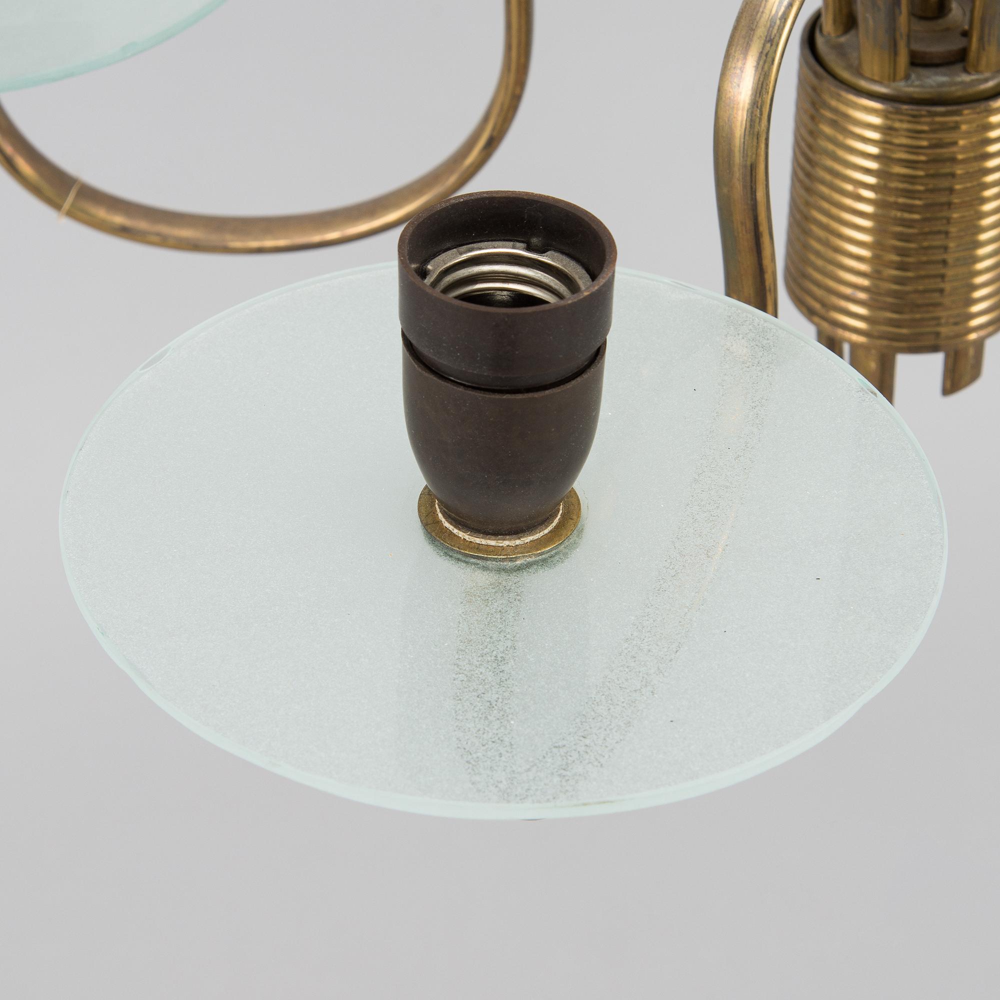 Paavo Tynell, A '9030' chandelier for Taito. Made to order 1950.