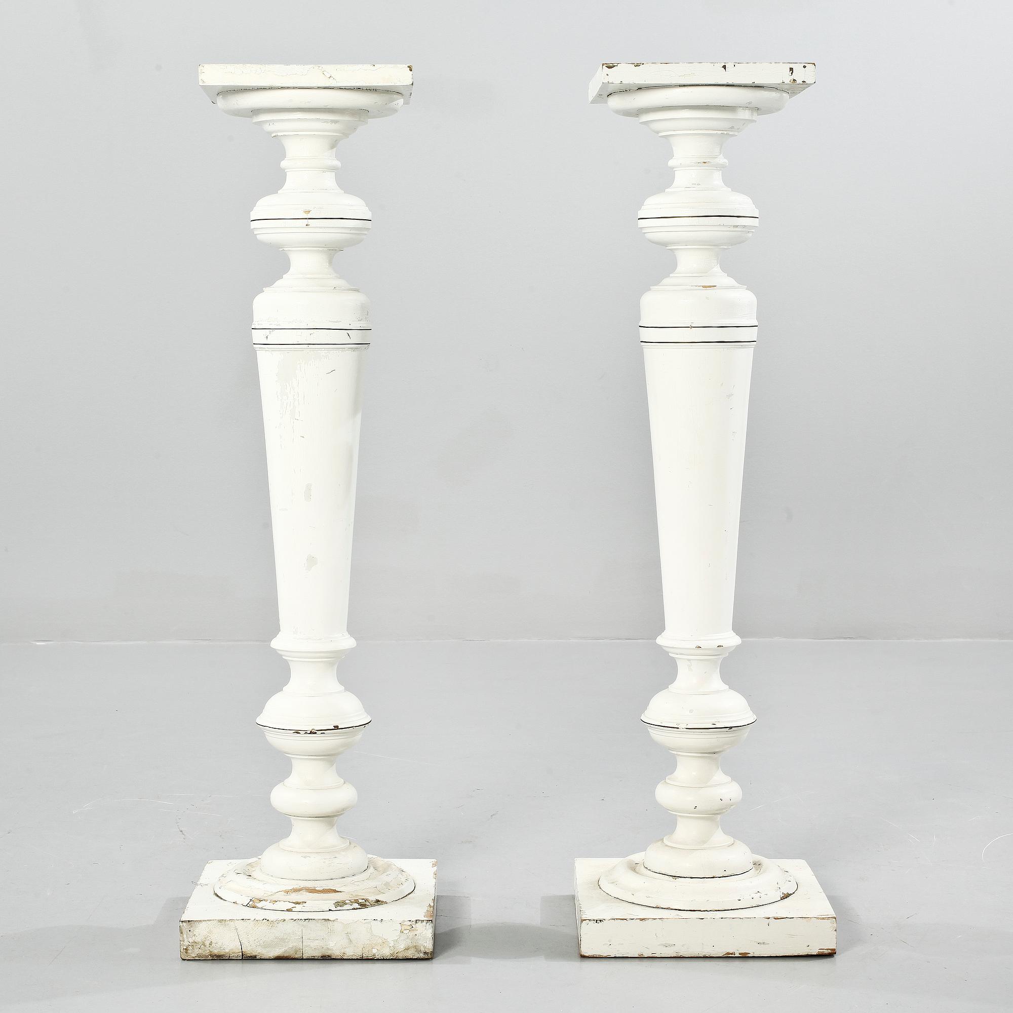 PIEDESTALER, ett par, sekelskiftet 1800/1900-tal.