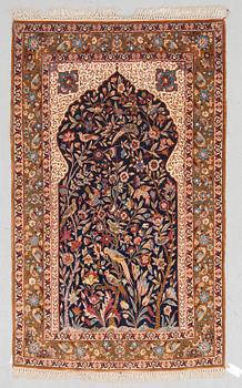 MATTA, old, Isfahan, figural, part silk. Ca 169 x 106 cm.