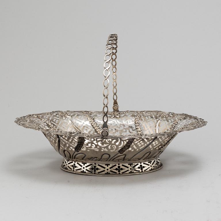 Richard Meach, konfektkorg, silver, London 1767.