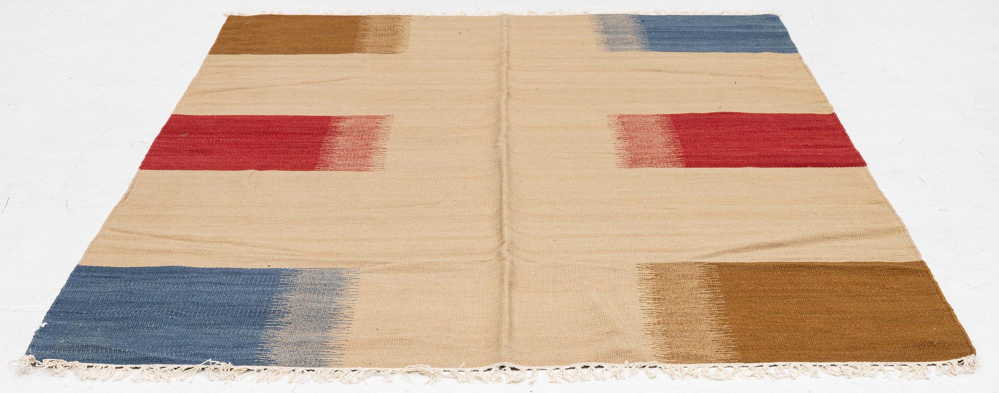 Matta, slätvävd, ca 240 x 165 cm.